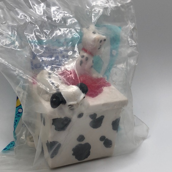 SOLD* 1994 101 Dalmatians Happy Birthday Disney McDonald’s Happy Meal Toy - Picture 2 of 7